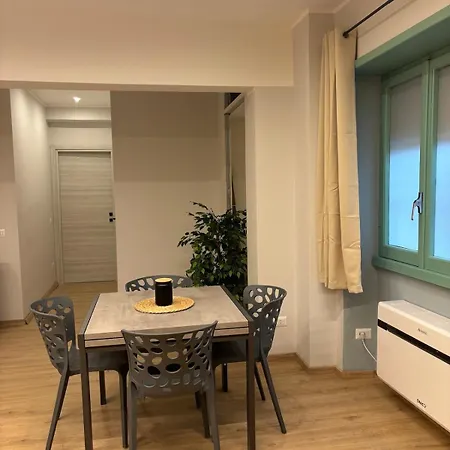 Apartment Dell'arte - Metro Linea A Rome